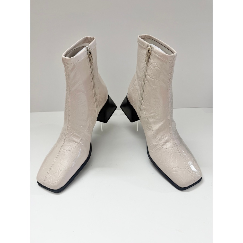 Katy Perry Lolette Stretch Ankle Boot Chalk Crinkle Patent Square Toe Sz 8M/38